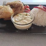 Rhoneblick מלון
